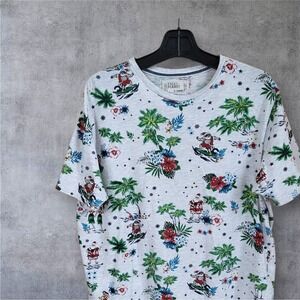 Free‎ Planet Mens XL, Christmas T Shirt Tropical Santa Hawaiian Fun Tee